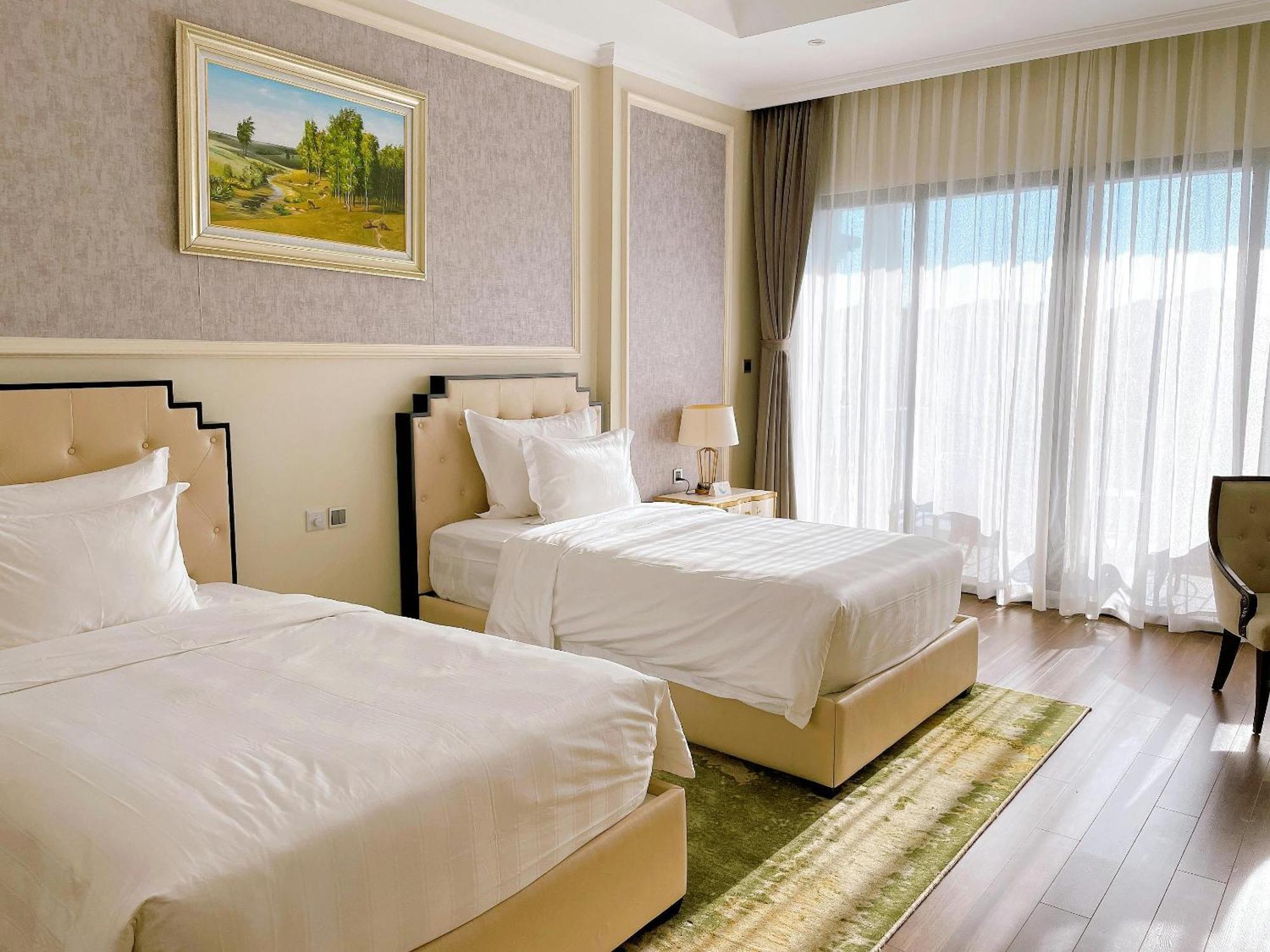 Hotel Ivy Plaza Near Igi Airport 뉴델리 외부 사진
